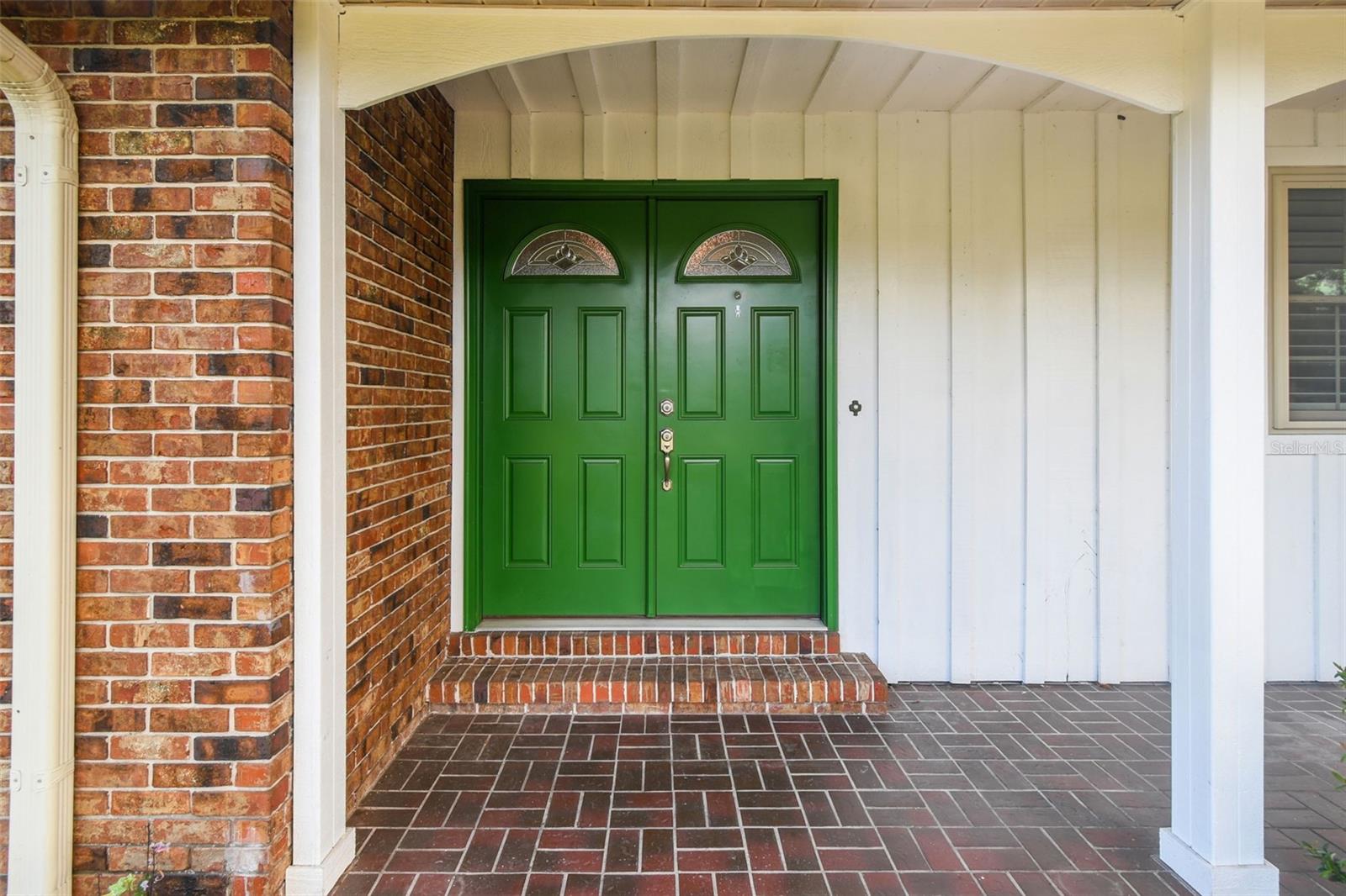 Image 10 of 98 For 10725 Dixon Drive