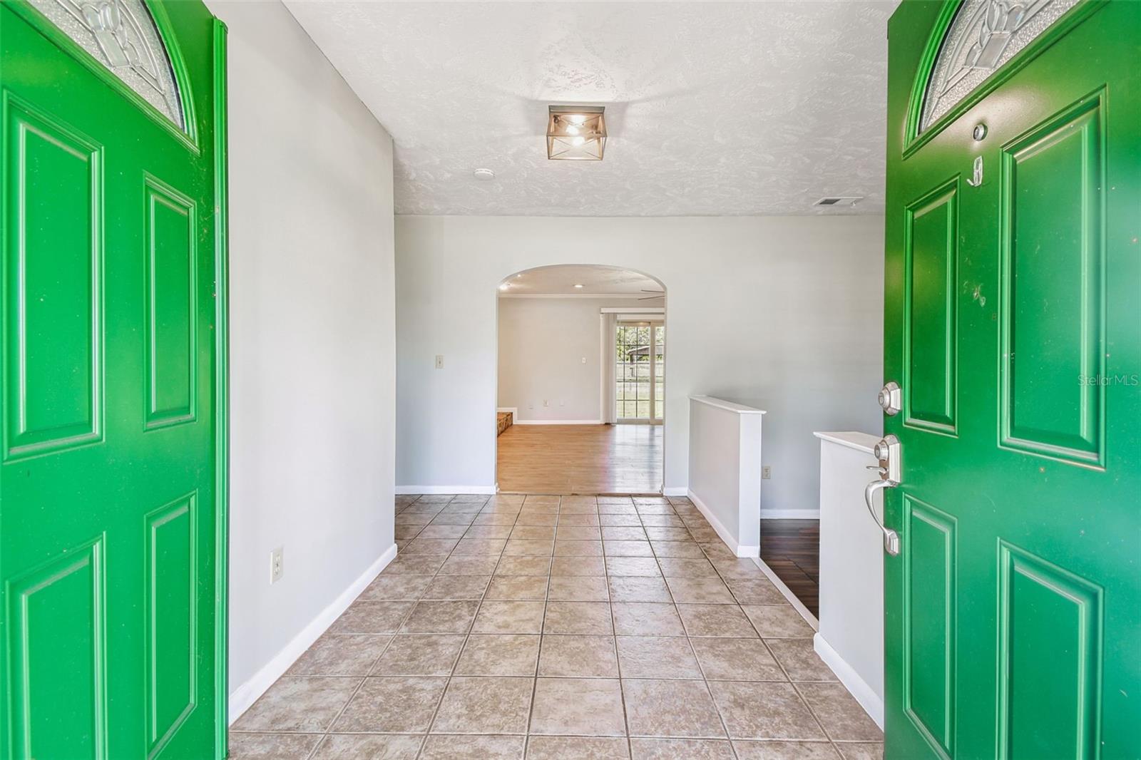 Image 12 of 98 For 10725 Dixon Drive