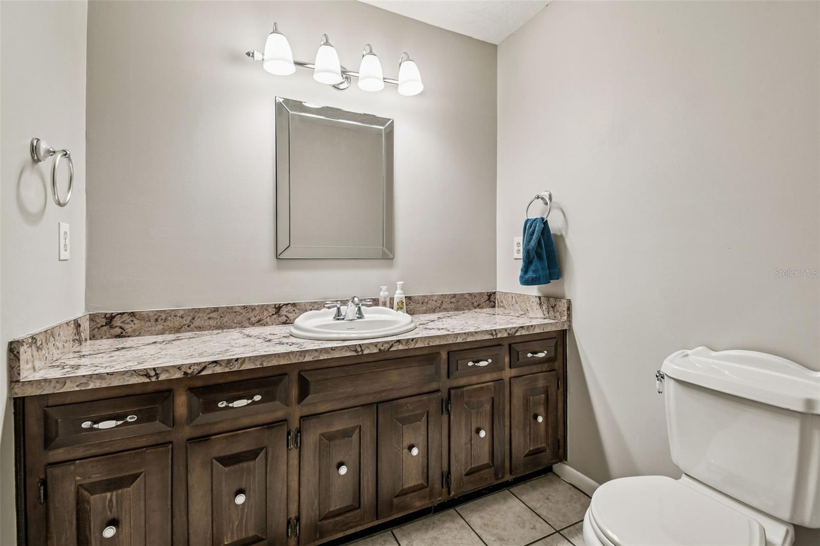 Image 22 of 98 For 10725 Dixon Drive