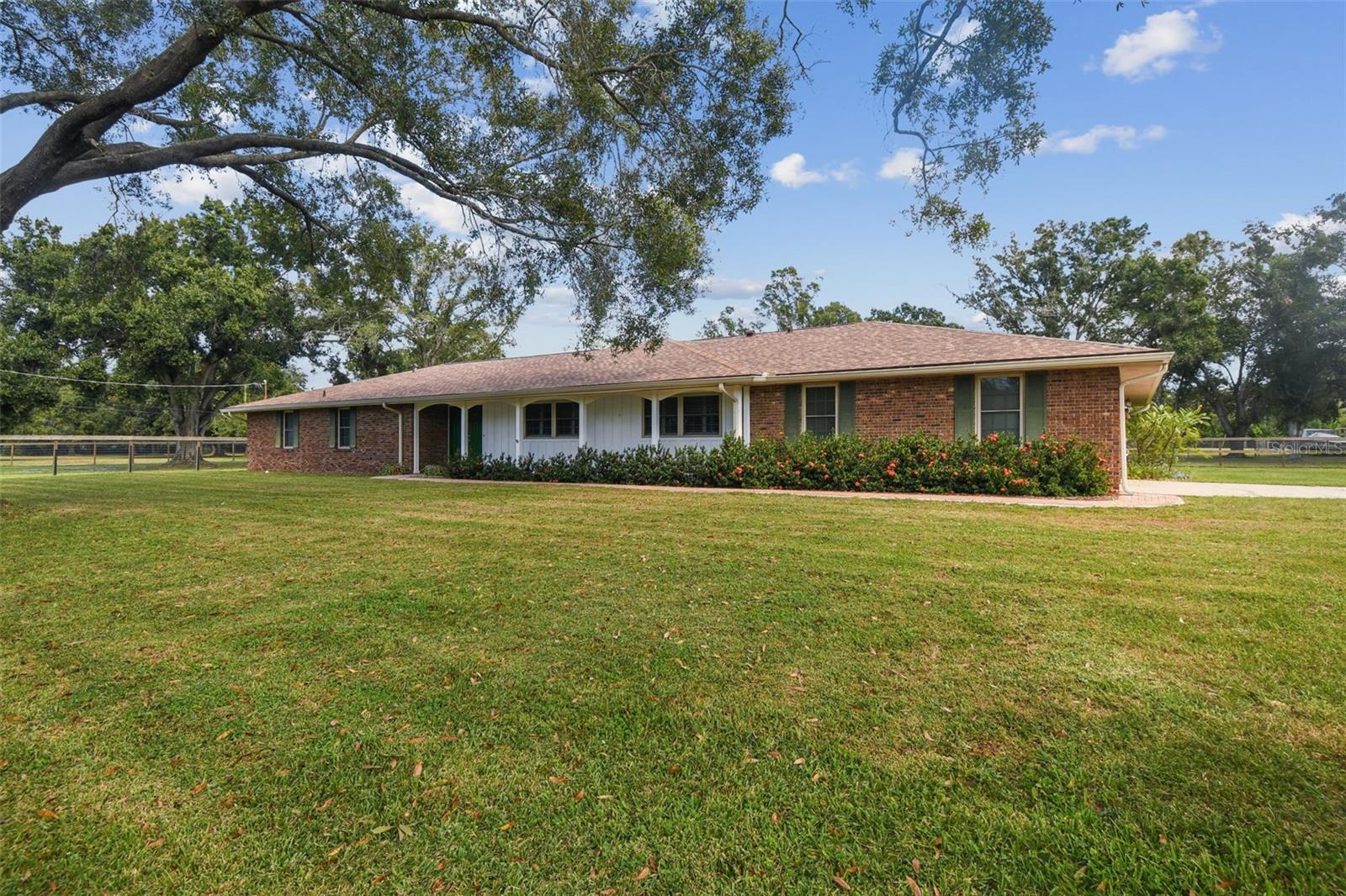 Image 3 of 98 For 10725 Dixon Drive