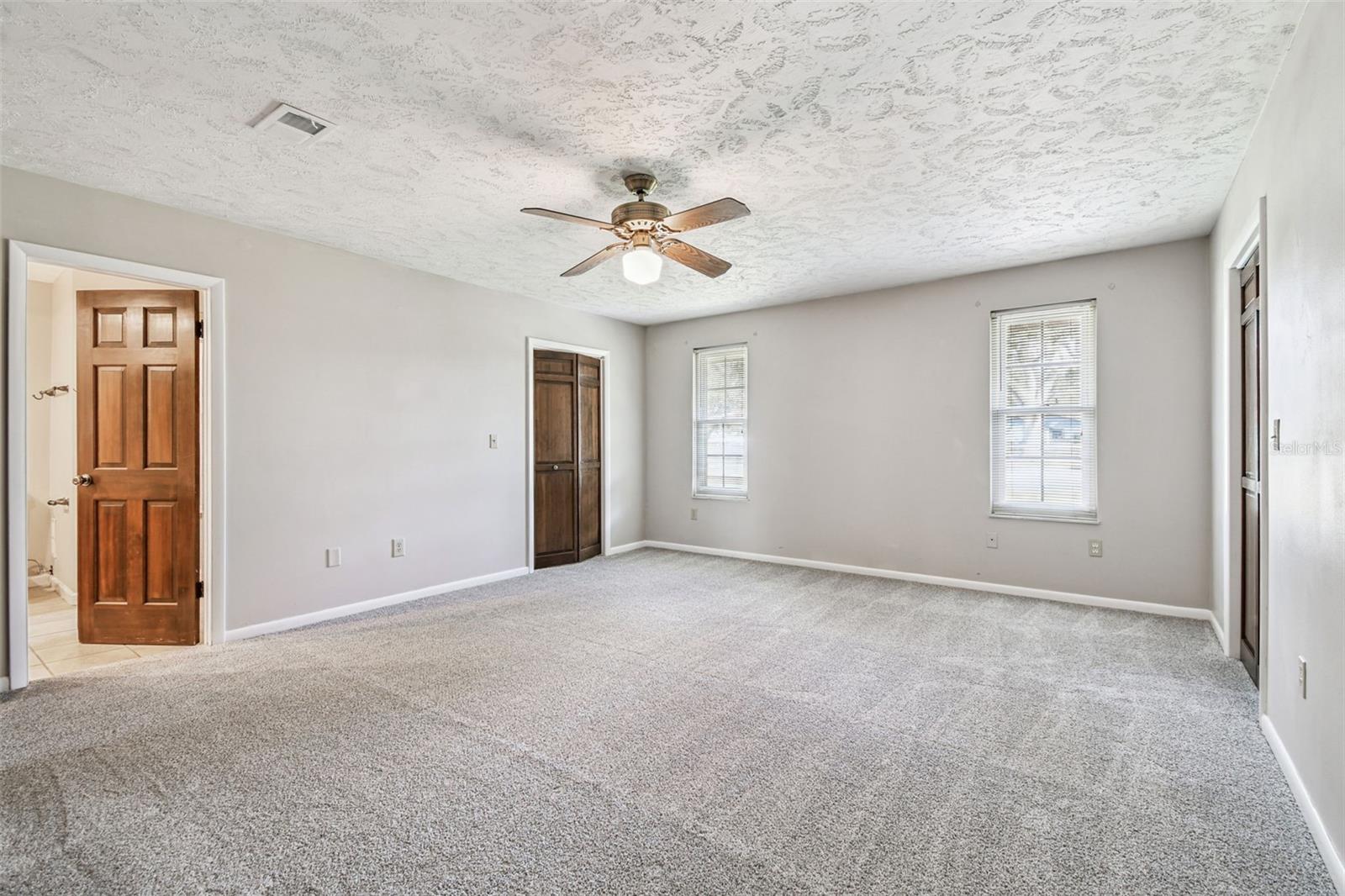 Image 31 of 98 For 10725 Dixon Drive