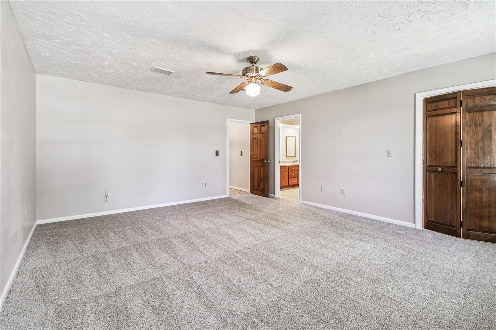 Image 32 of 98 For 10725 Dixon Drive