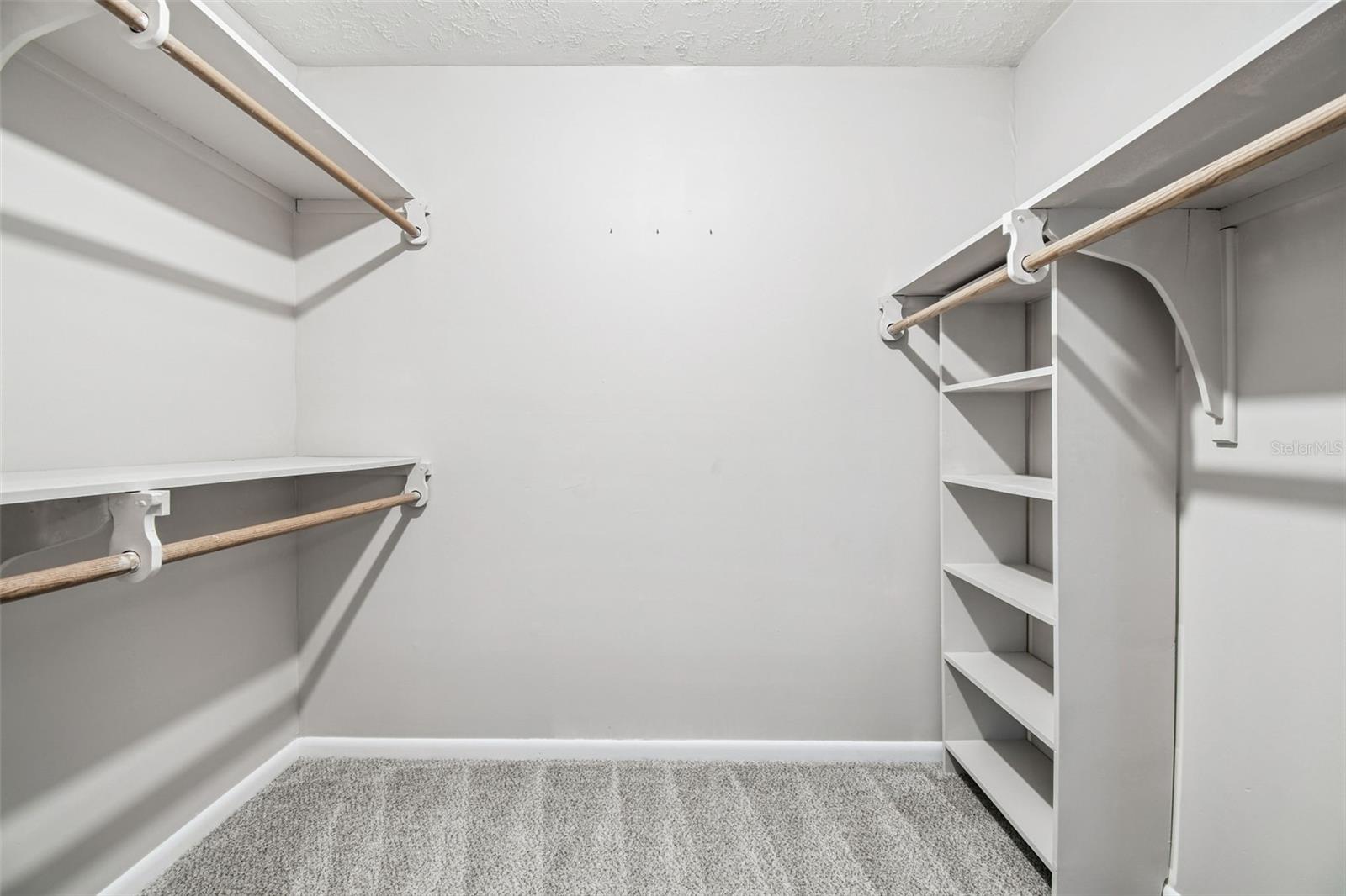 Image 33 of 98 For 10725 Dixon Drive