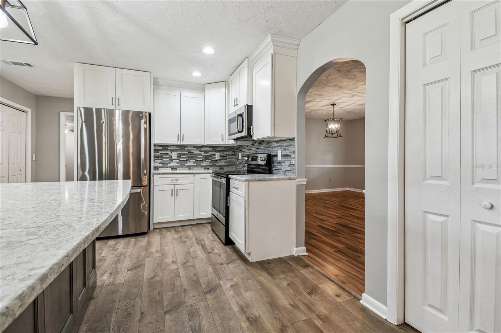 Image 42 of 98 For 10725 Dixon Drive