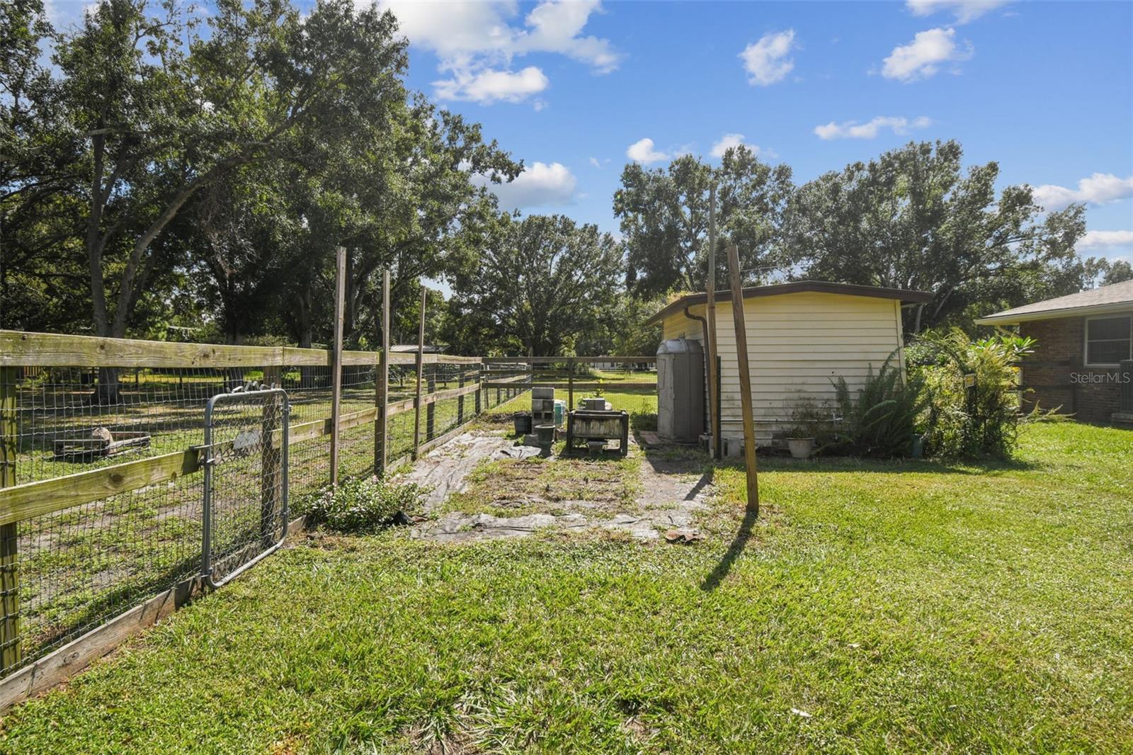 Image 68 of 98 For 10725 Dixon Drive
