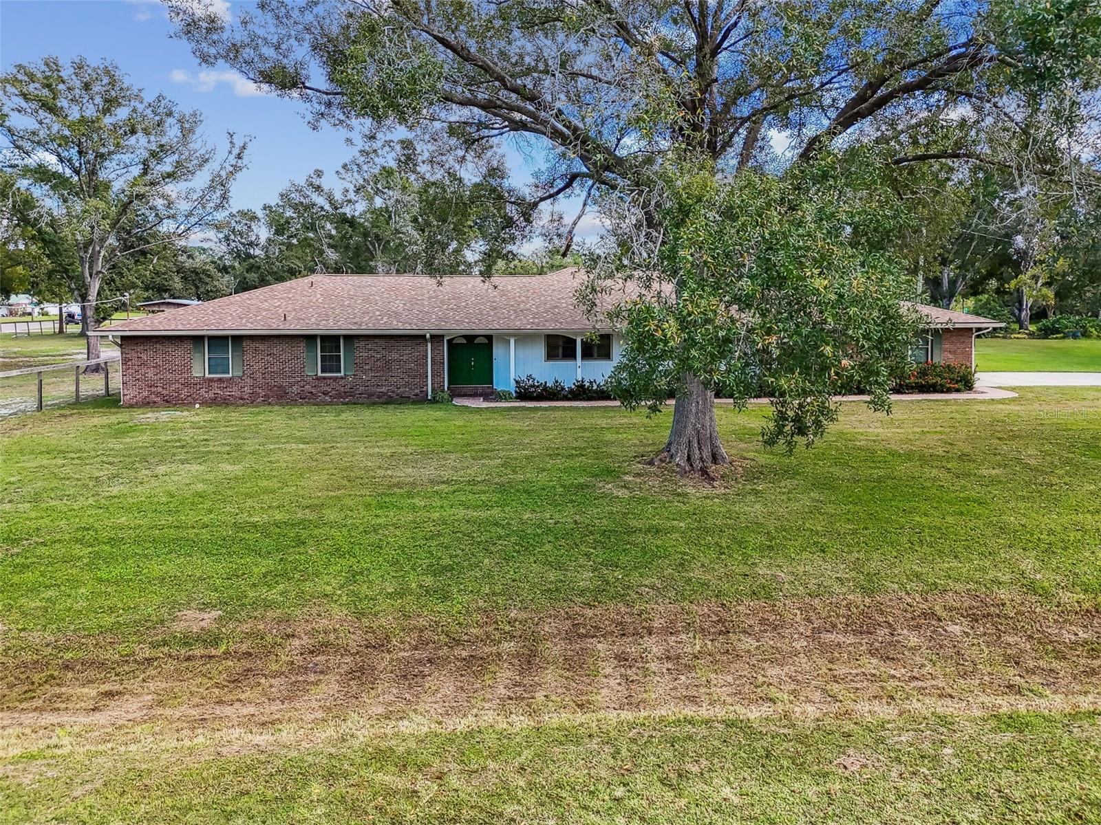 Image 9 of 98 For 10725 Dixon Drive