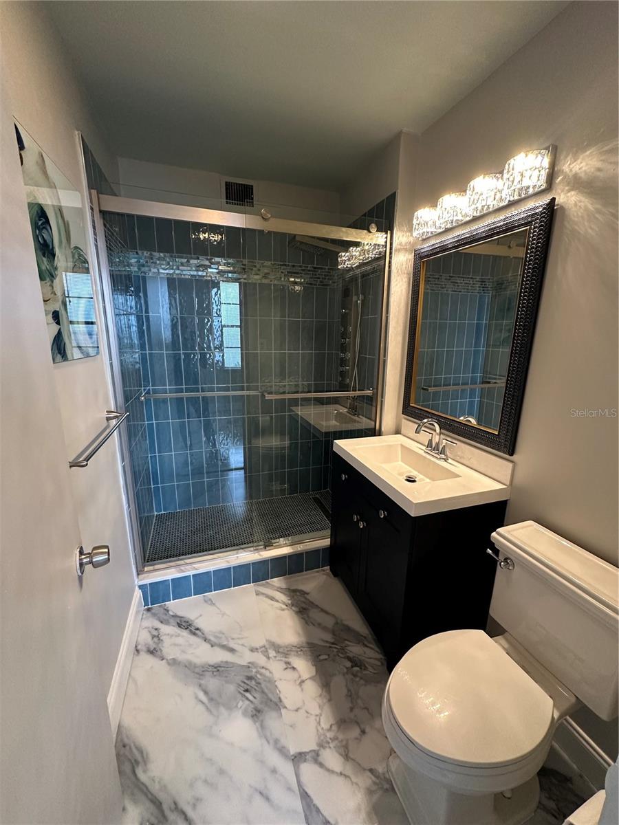 Image 12 of 19 For 2109 Bayshore Boulevard 602