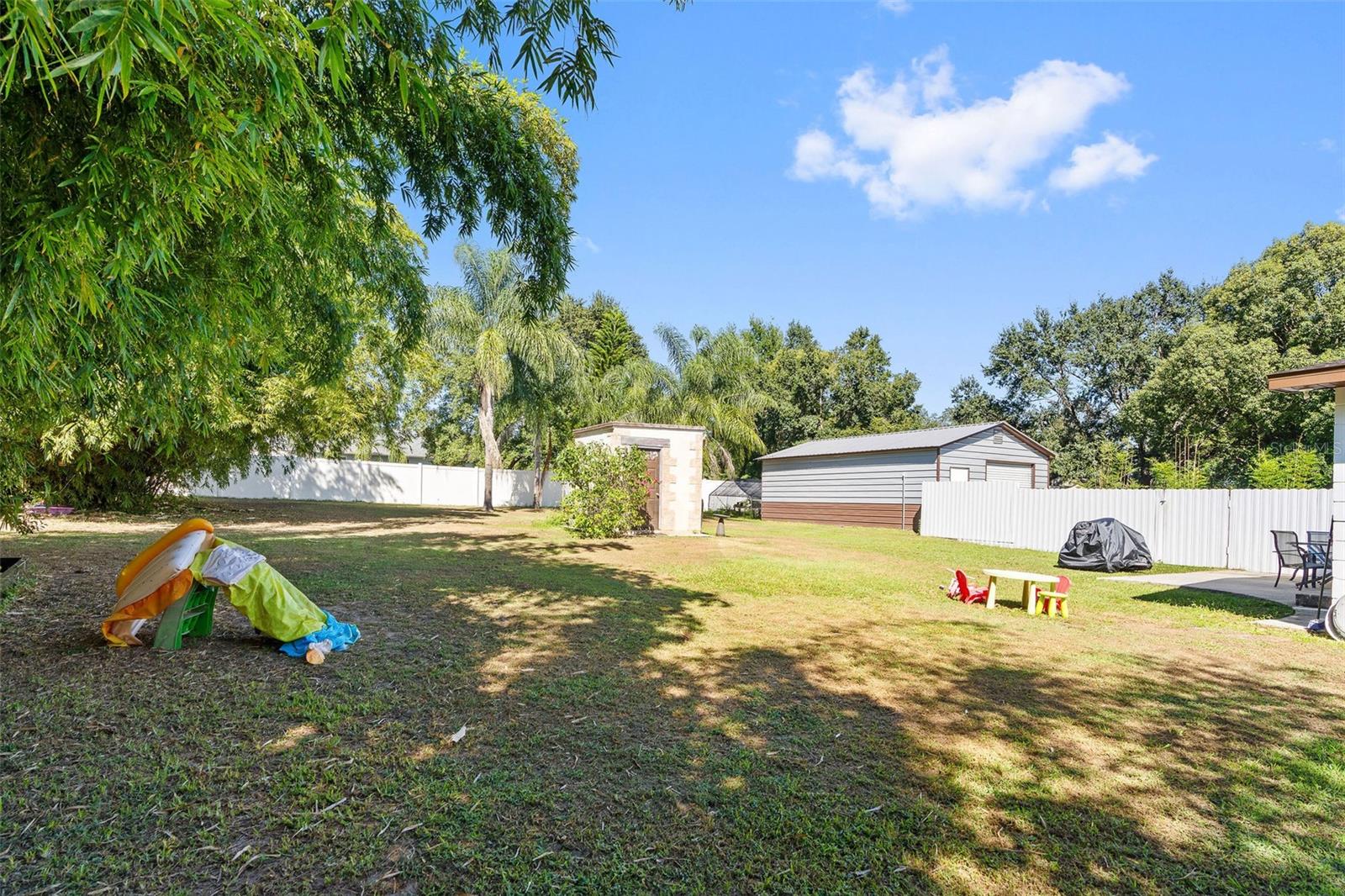 Image 31 of 32 For 2010 Lee Drive