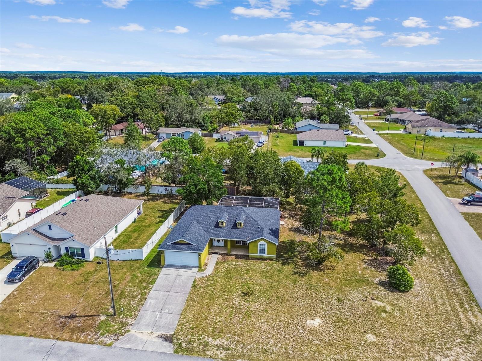 Listing photo id 60 for 2222 Champlain Avenue