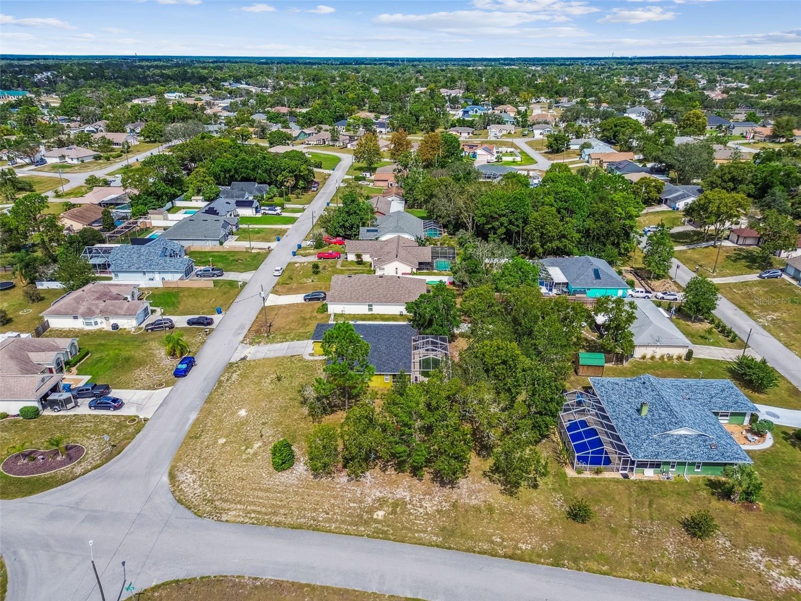 Listing photo id 64 for 2222 Champlain Avenue