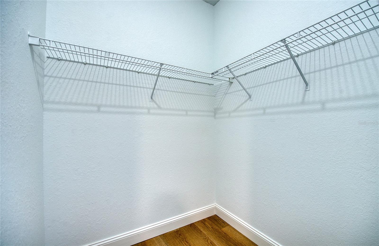 Image 31 of 54 For 13564 Oak Run Court