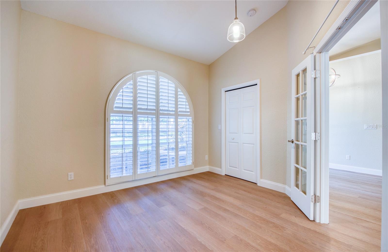 Image 34 of 54 For 13564 Oak Run Court