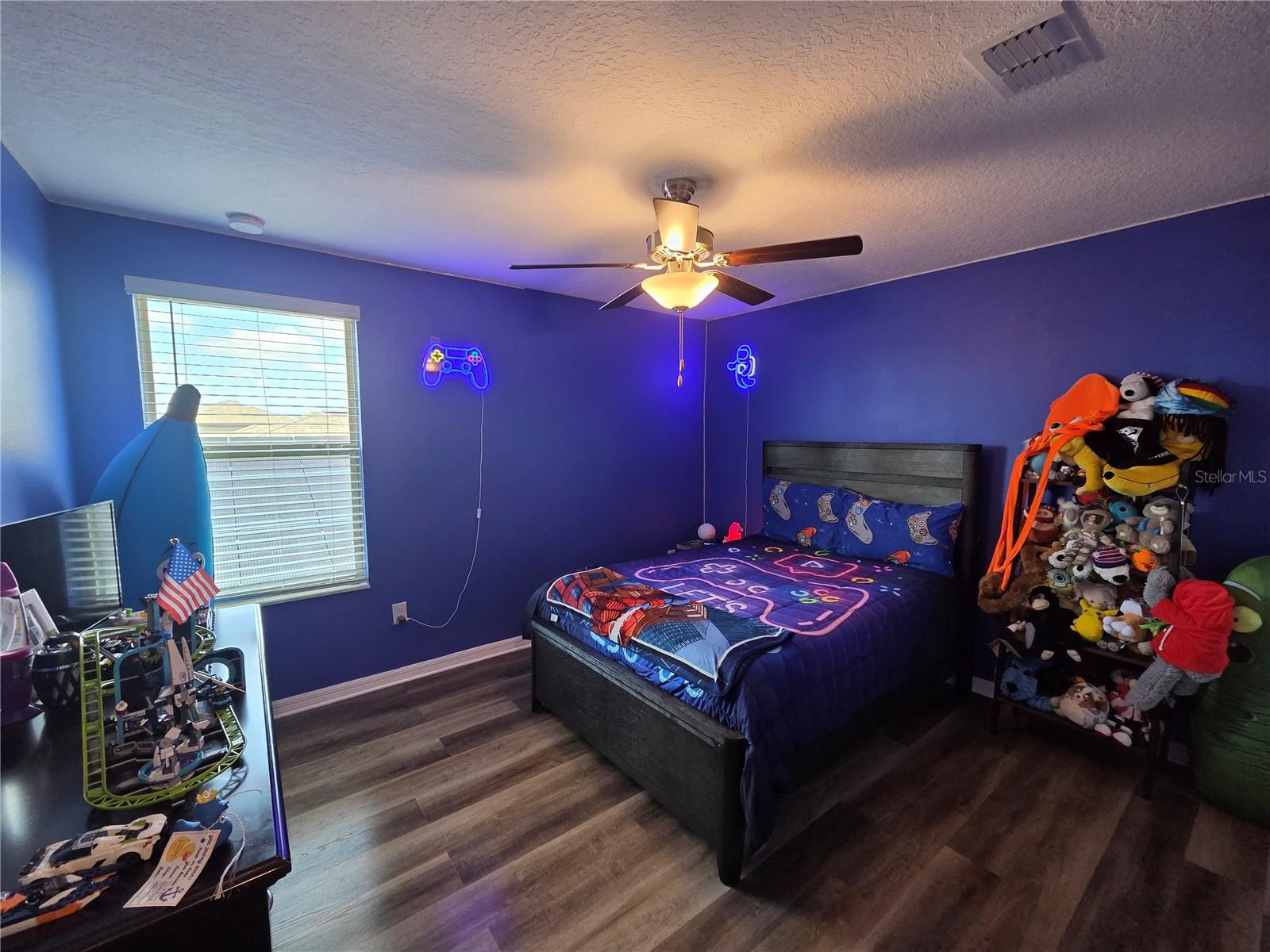 Image 37 of 58 For 11916 Wild Daffodil Court