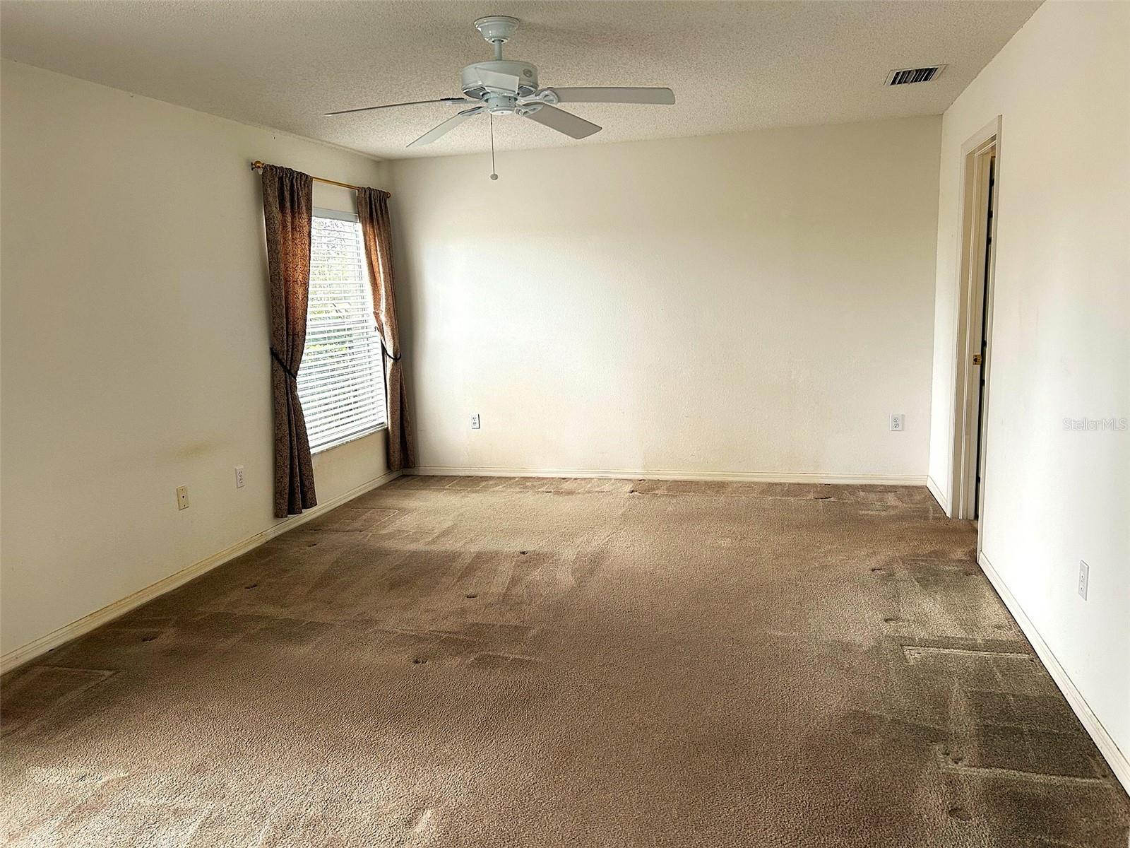 Image 11 of 40 For 11904 Aranda Court