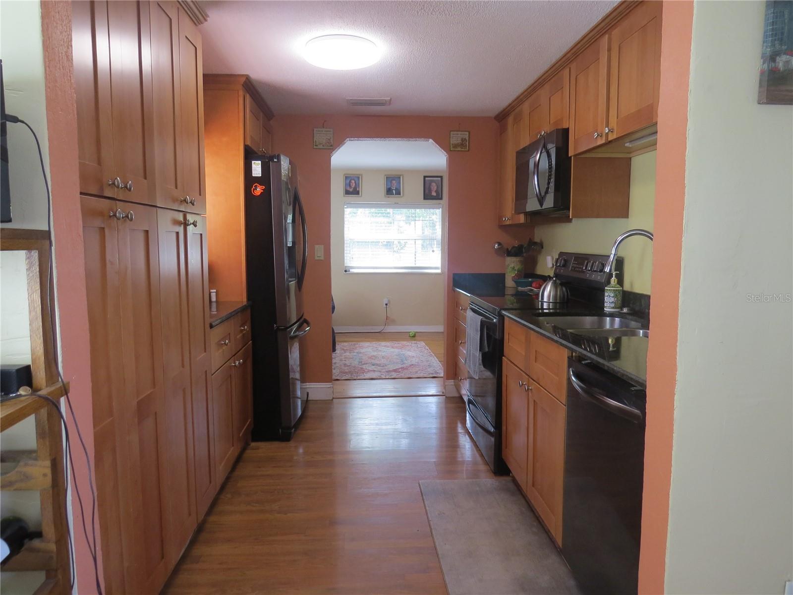 Image 21 of 36 For 4641 41st Avenue N