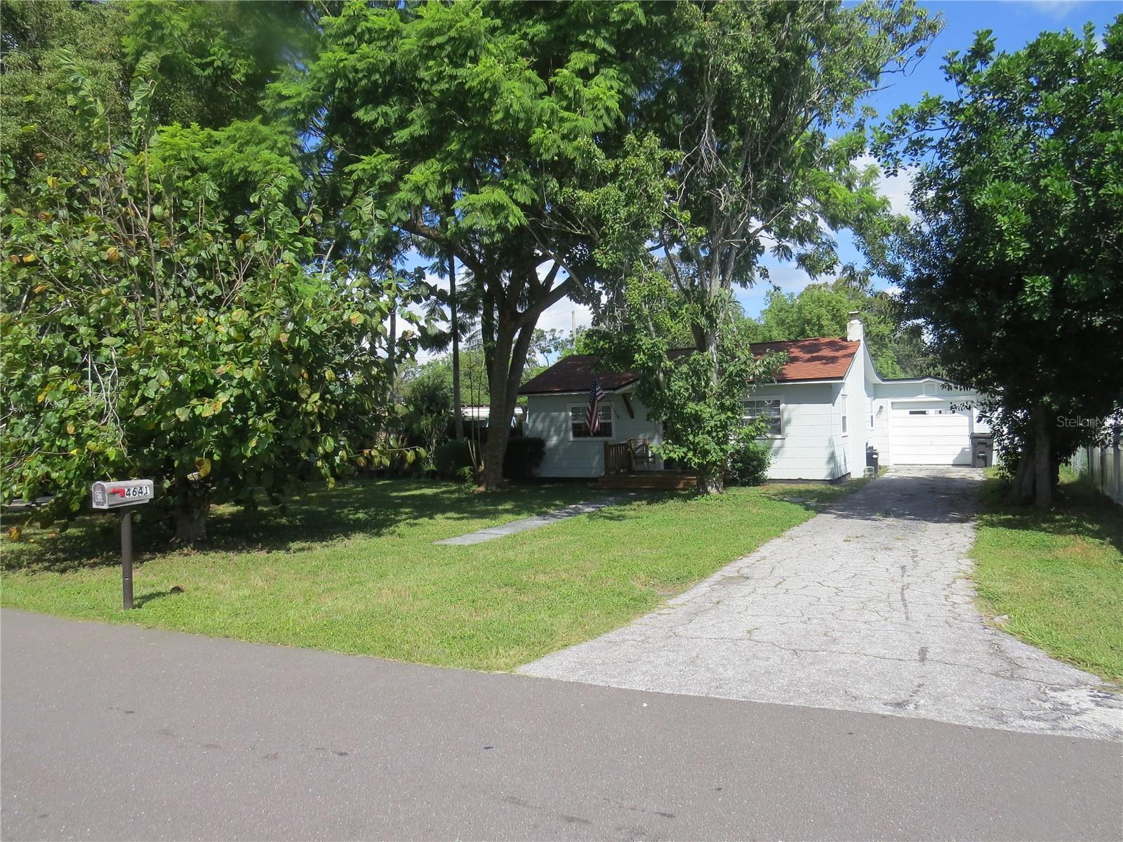 Image 6 of 36 For 4641 41st Avenue N