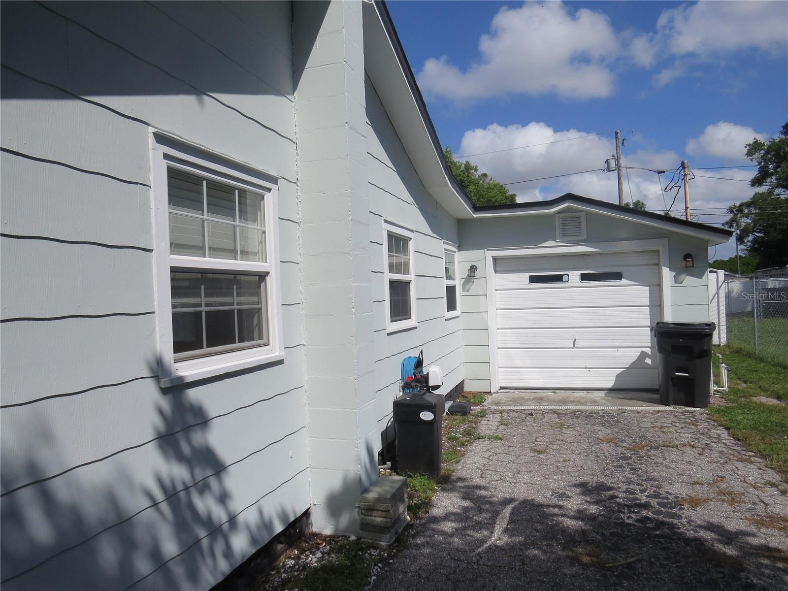 Image 8 of 36 For 4641 41st Avenue N