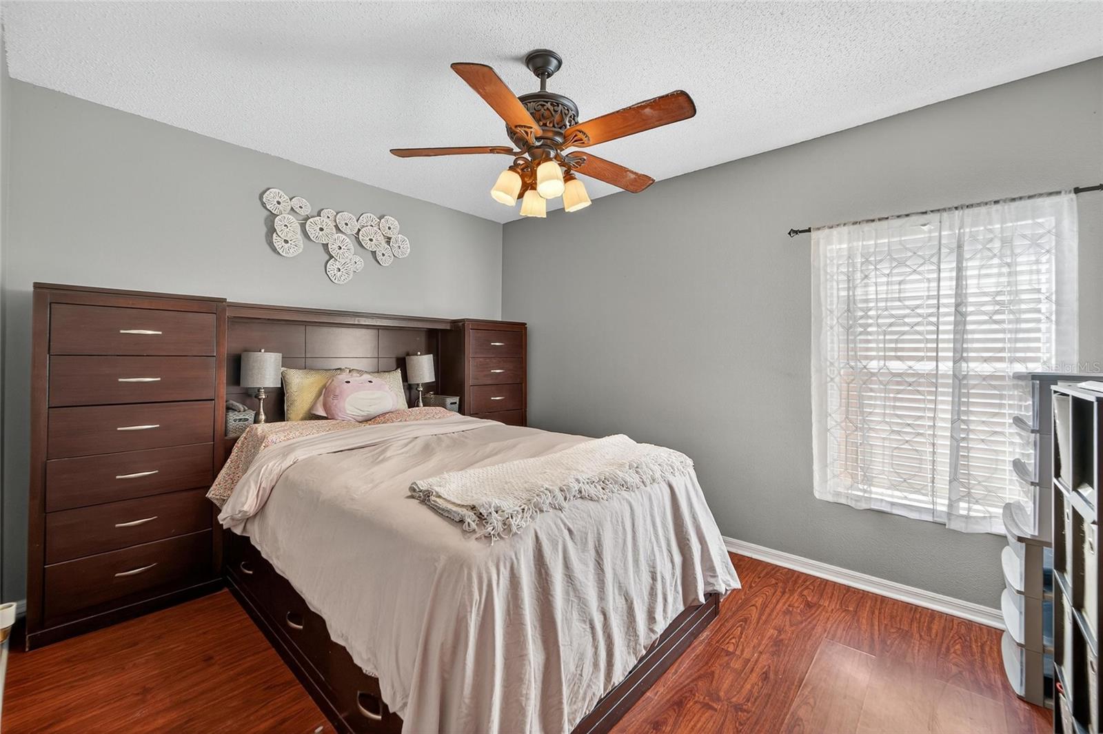 Image 13 of 37 For 6707 Summer Haven Drive