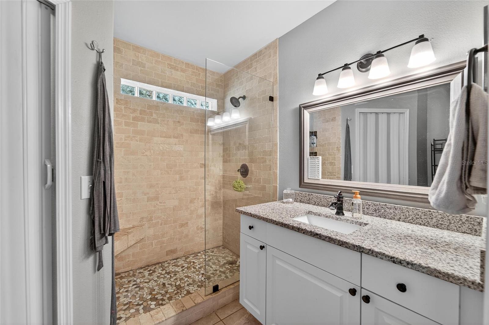 Image 15 of 37 For 6707 Summer Haven Drive
