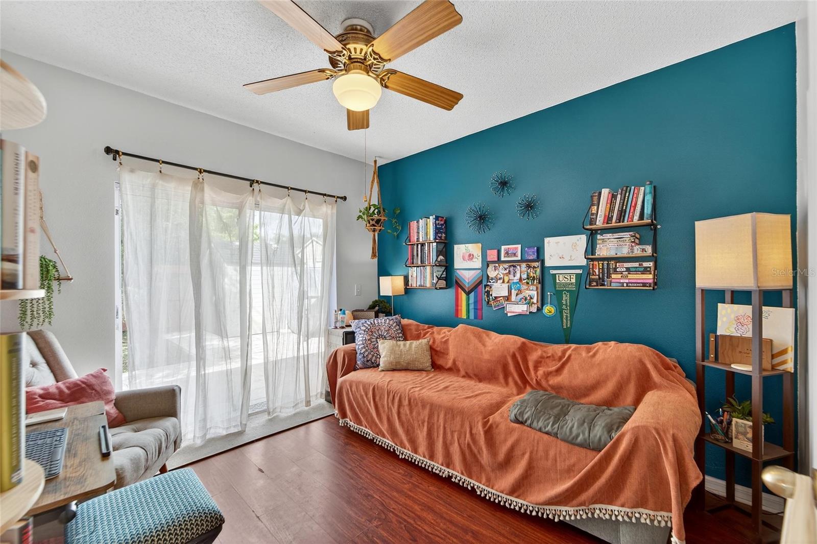 Image 18 of 37 For 6707 Summer Haven Drive