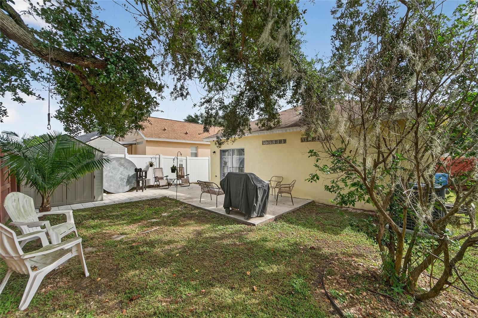 Image 28 of 37 For 6707 Summer Haven Drive