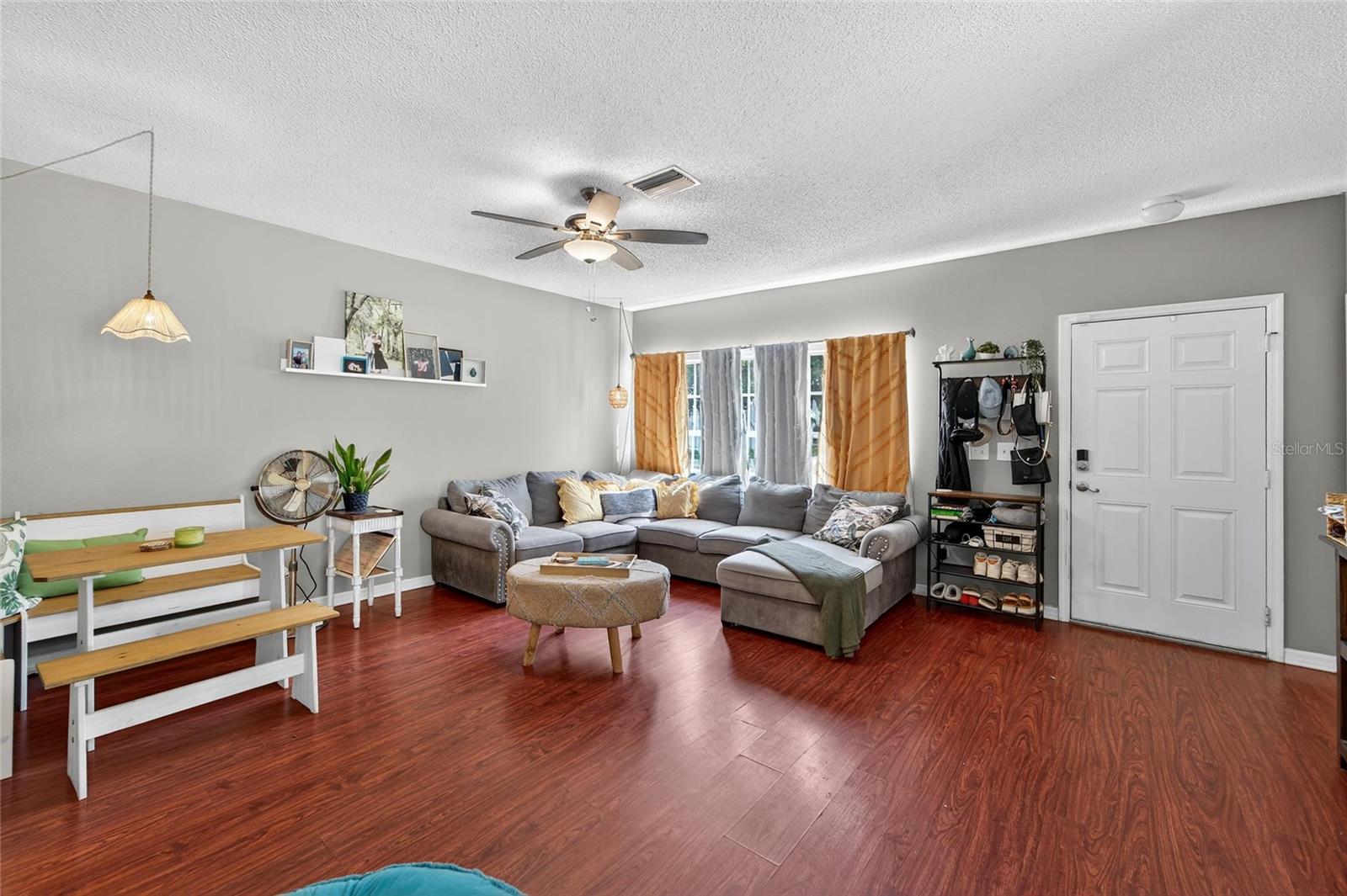 Image 7 of 37 For 6707 Summer Haven Drive