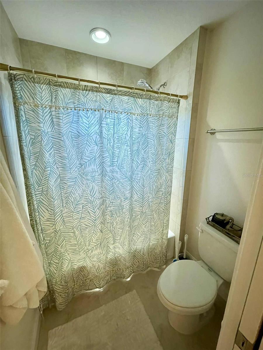 Image 21 of 49 For 2610 Grace Mnr