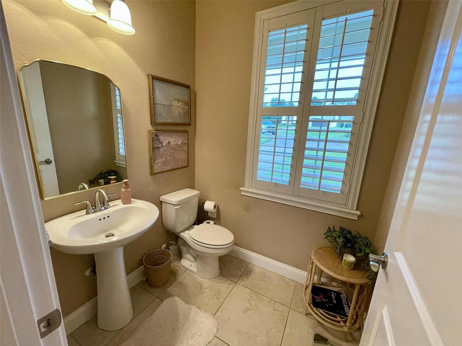 Image 23 of 49 For 2610 Grace Mnr