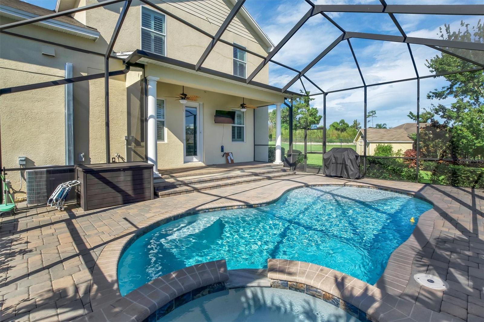 Image 24 of 49 For 2610 Grace Mnr