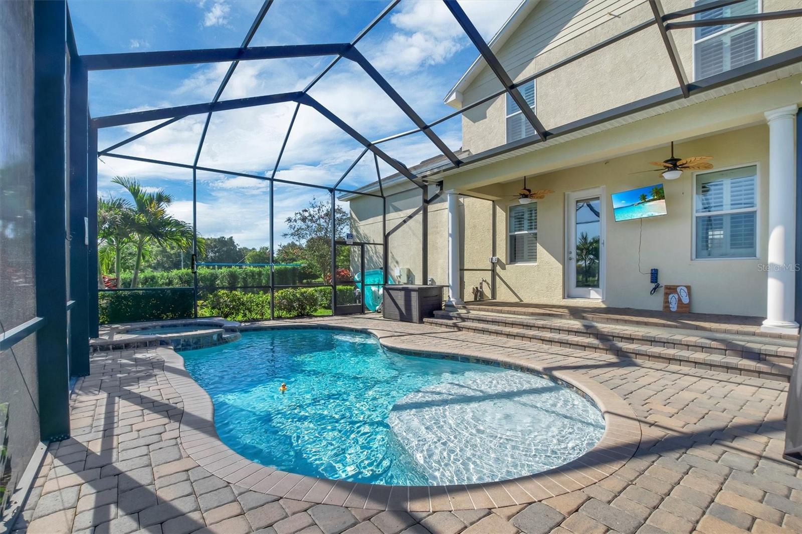 Image 25 of 49 For 2610 Grace Mnr