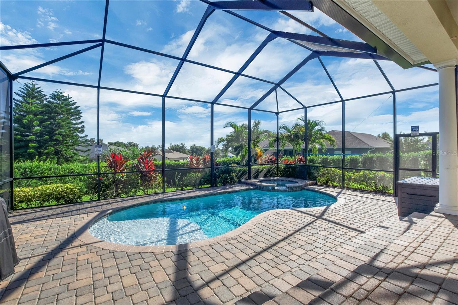 Image 26 of 49 For 2610 Grace Mnr