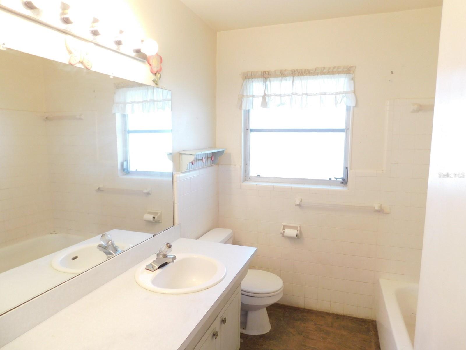 Image 17 of 23 For 1897 74th Avenue N