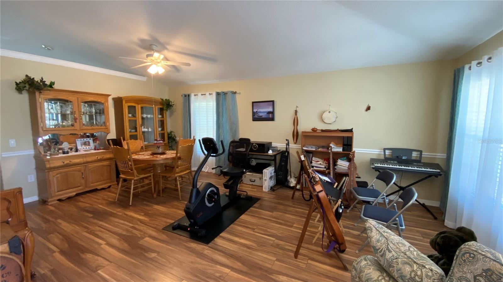 Image 6 of 40 For 4149 Gevalia Drive