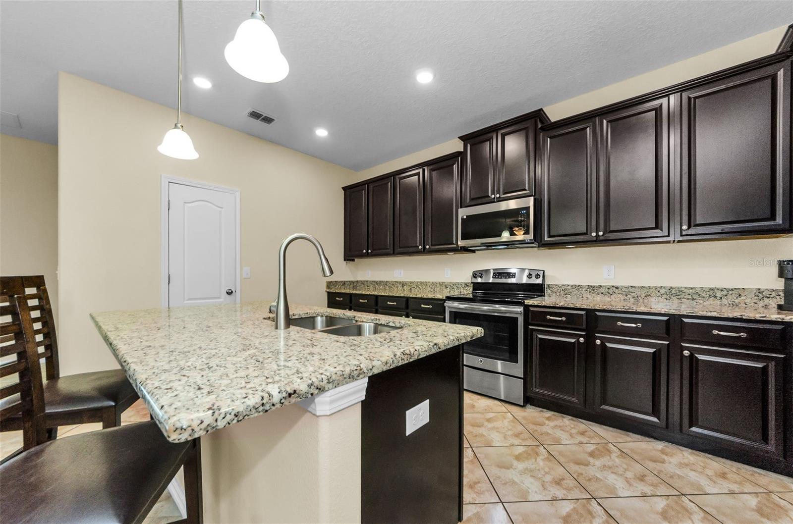 Image 21 of 47 For 1193 Lawnview Terrace