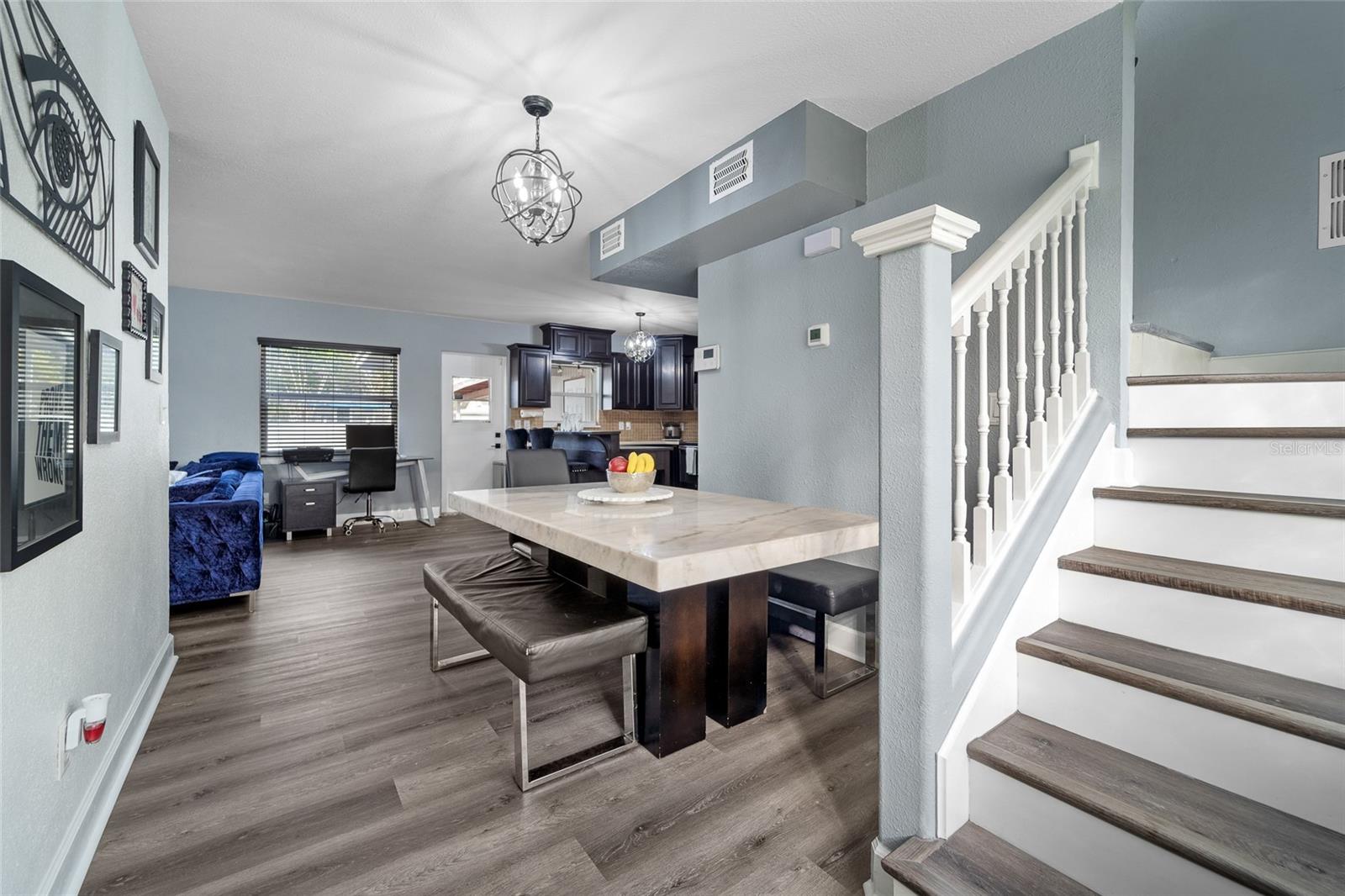 Image 20 of 30 For 4220 19 Street N