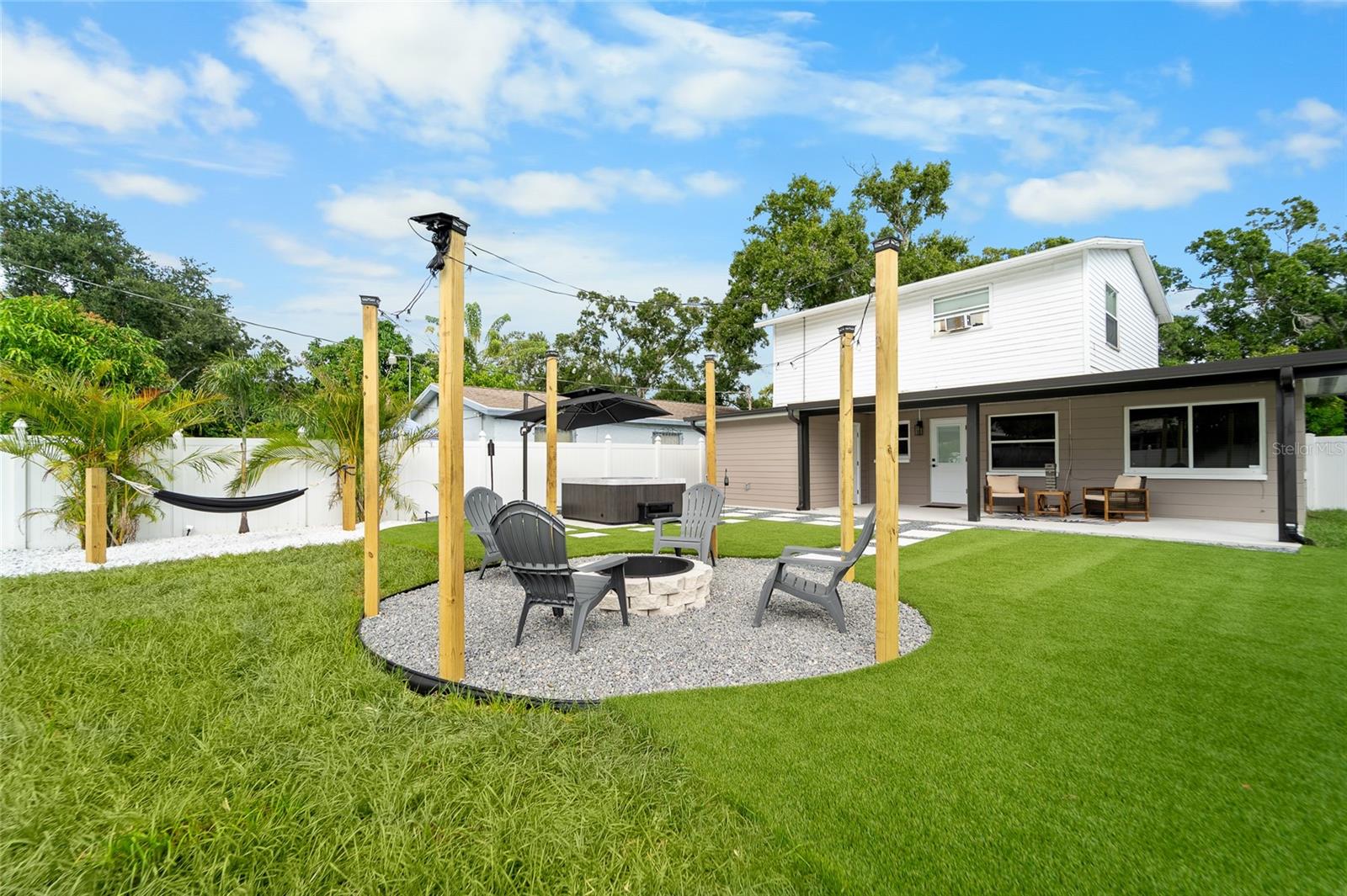 Image 6 of 30 For 4220 19 Street N