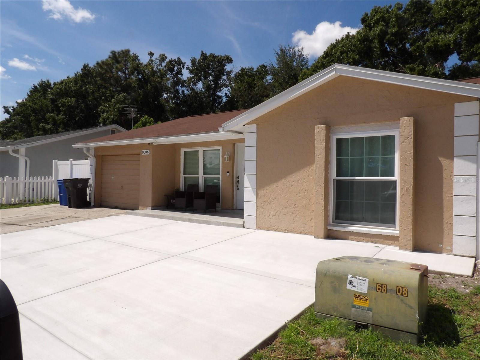 Details for 8506 Seven Coves Ct, TAMPA, FL 33634