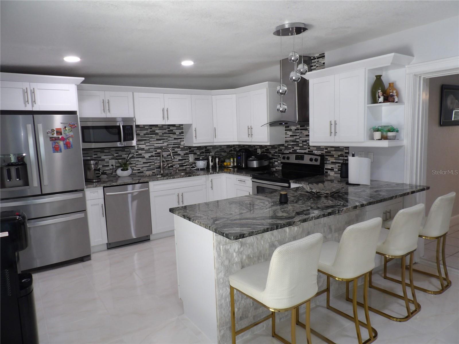 Image 14 of 51 For 8506 Seven Coves Ct