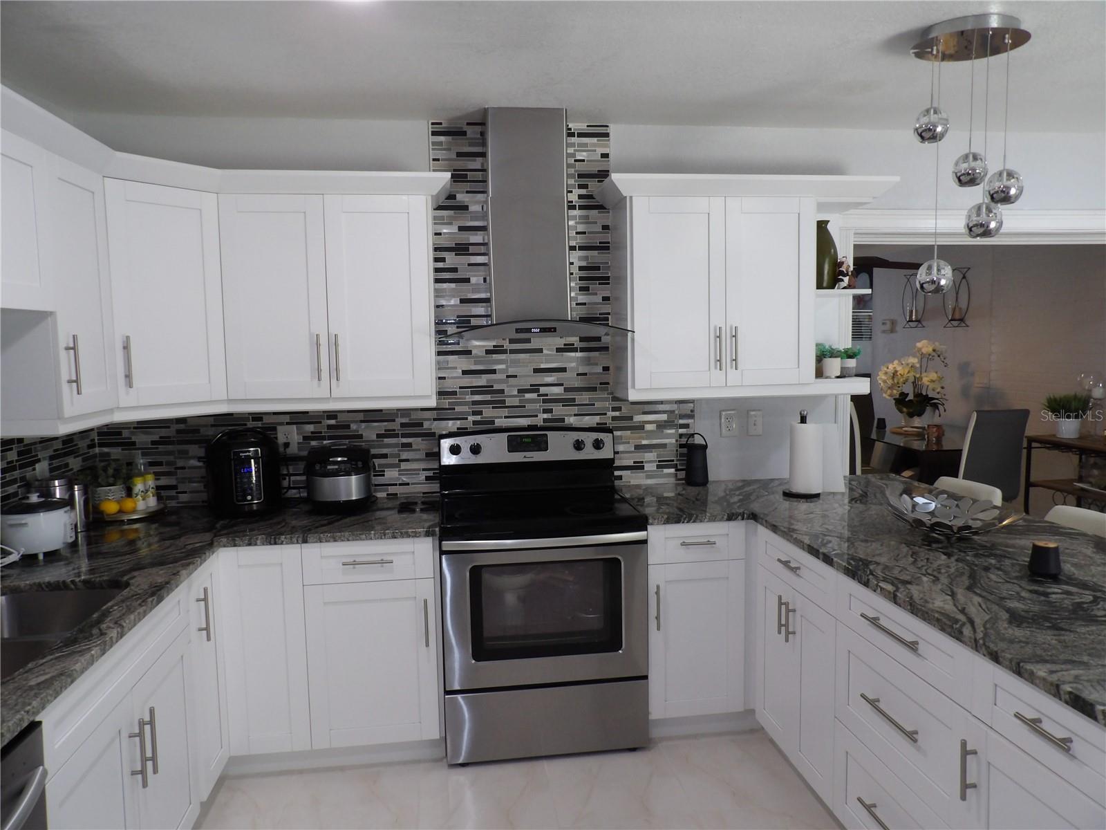 Image 18 of 51 For 8506 Seven Coves Ct