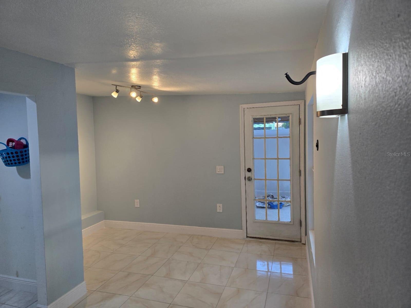 Image 36 of 51 For 8506 Seven Coves Ct