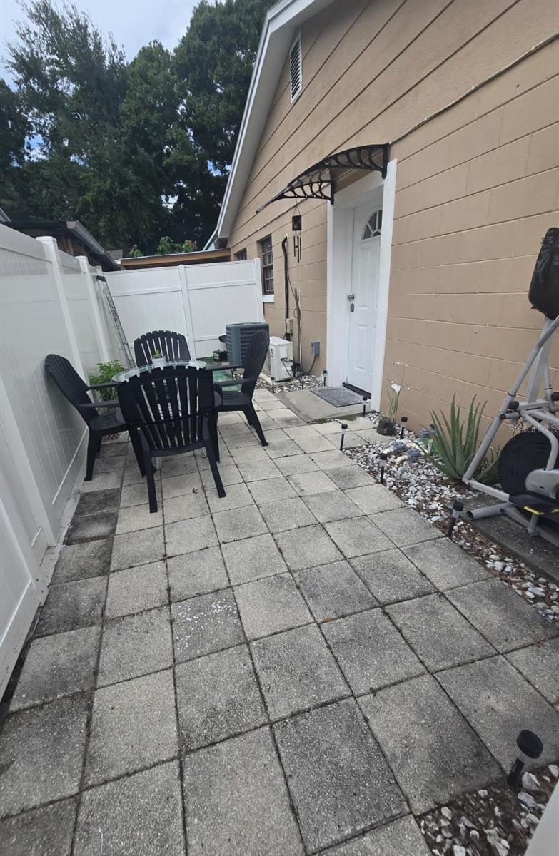 Image 43 of 51 For 8506 Seven Coves Ct