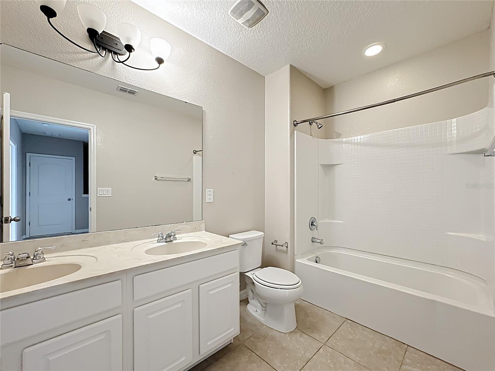 Image 22 of 46 For 4775 Terrasonesta Drive