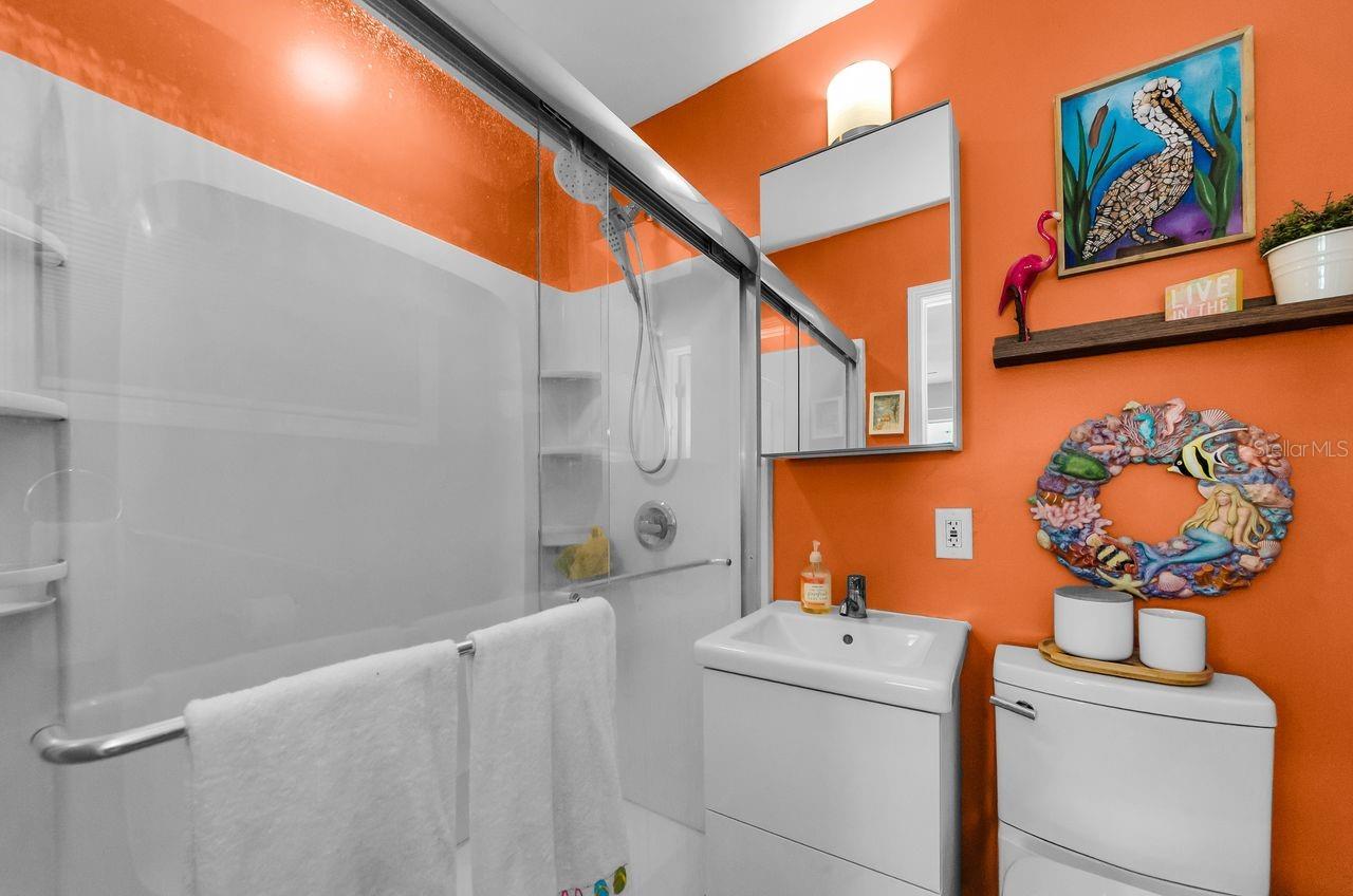 Image 18 of 51 For 740 Loquat Dr.