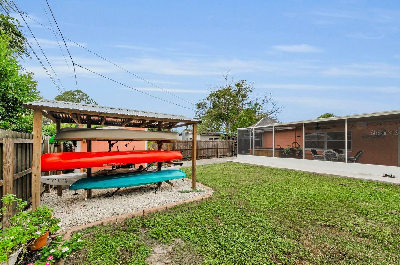 Image 32 of 51 For 740 Loquat Dr.