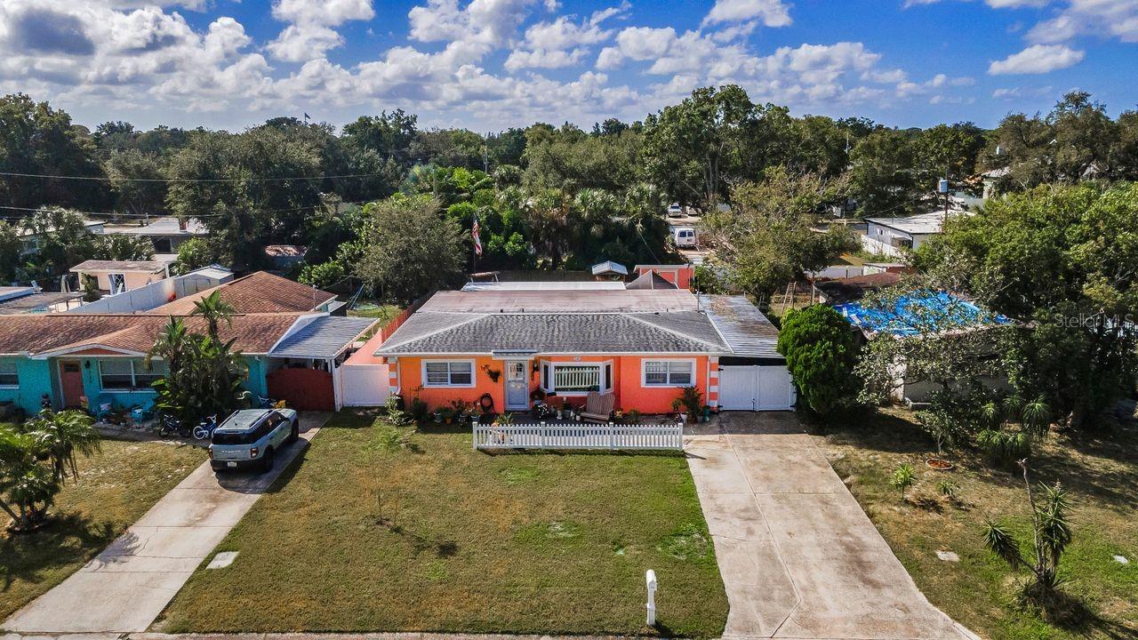 Image 37 of 51 For 740 Loquat Dr.