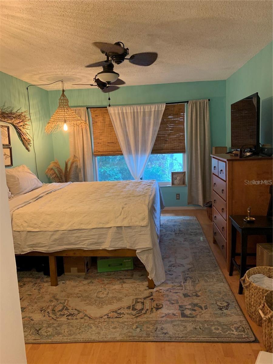 Image 12 of 23 For 300 Plymouth Street