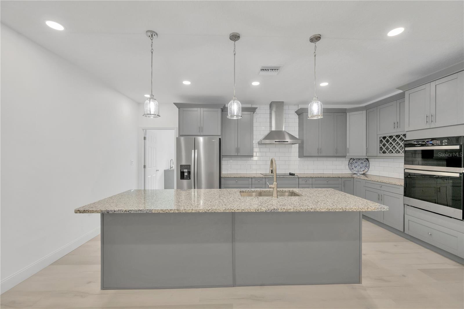 Image 21 of 49 For 12484 Green Oak Lane
