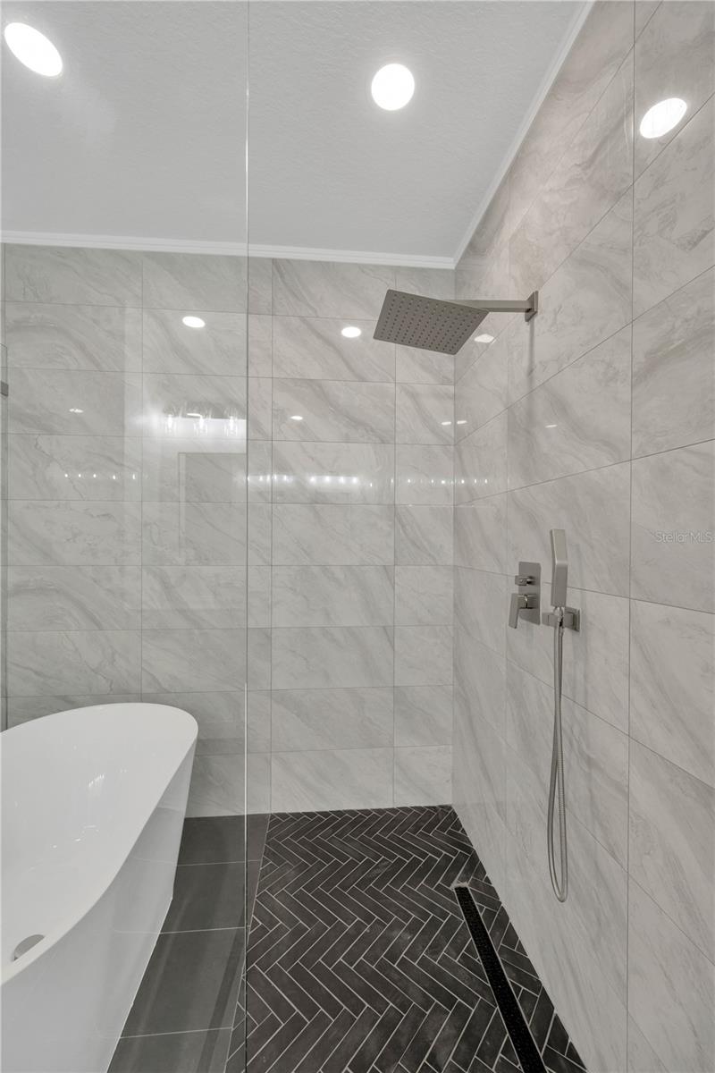 Image 27 of 49 For 12484 Green Oak Lane