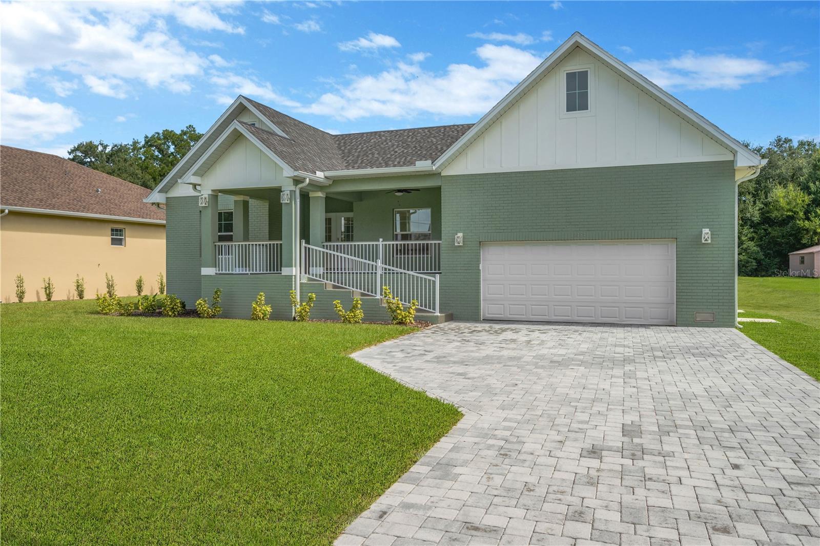 Image 3 of 49 For 12484 Green Oak Lane