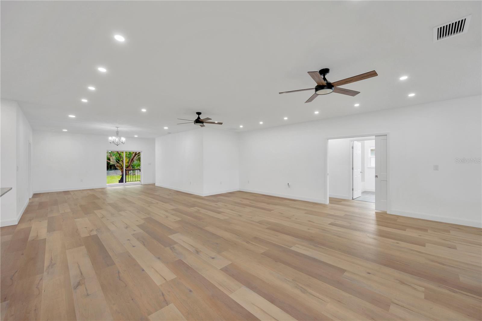 Image 12 of 57 For 12500 Green Oak Lane